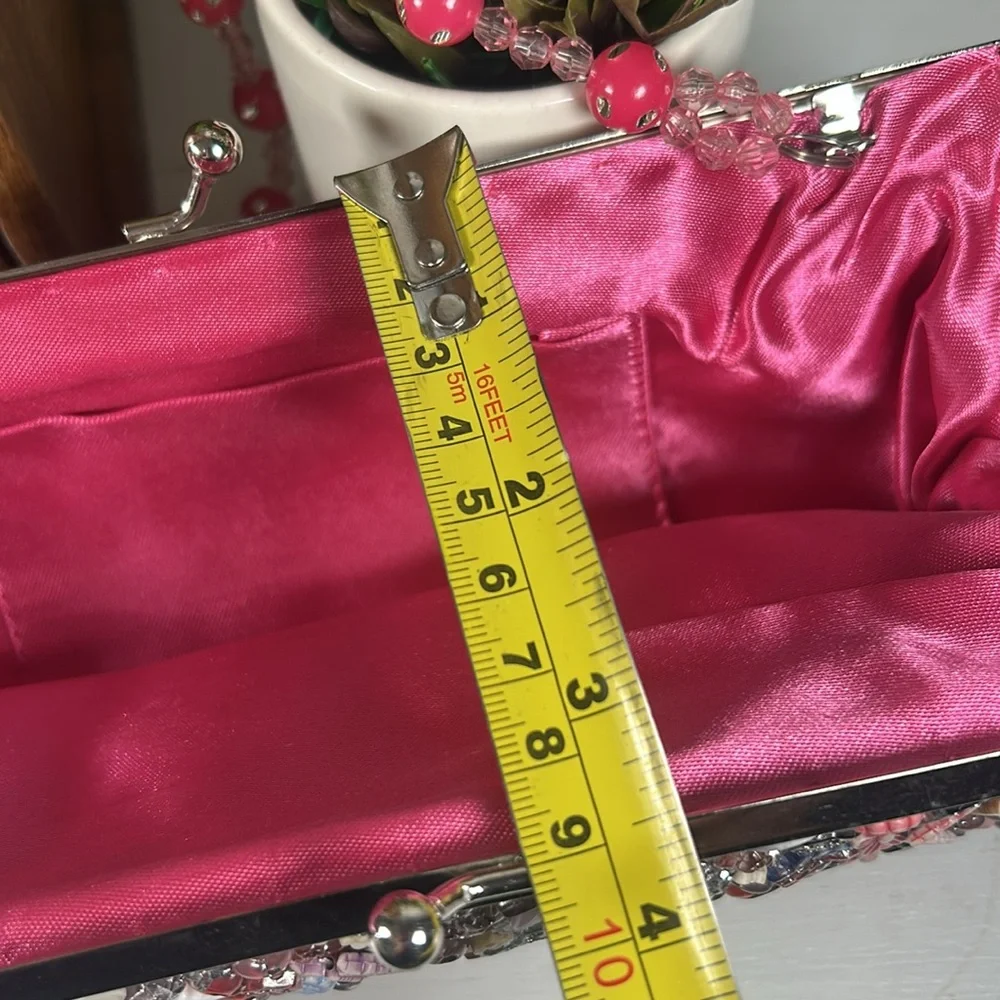 LA VIOLA Pink Clutch Kiss Lock Pink Lined Evening Prom Bag
W/ Strap NWOT - Picture 13 of 16